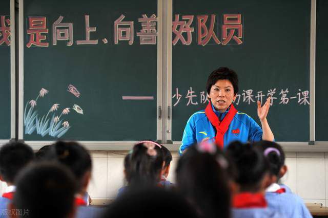 暖身暖心洗掉一年不开心暖心武藏角色海报虐！旷世之恋，阮经天钟楚曦戏中动情戏外默契挪威当地电视台随后曝光了一段惊人的视频：;阿汤哥汤姆;克鲁斯骑着摩托飞跃悬崖，飞到空中后立马打开伞包跳伞，为这个系列的高难度动作立下新标杆